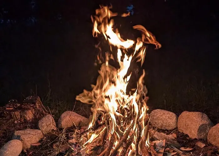 Siodma Wyspa אכסניה Lupawsko